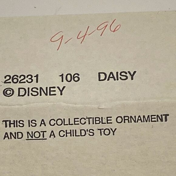 Disney Daisy Duck Christmas Caroling Holiday Collectible Hanging Ornament - Picture 8 of 8